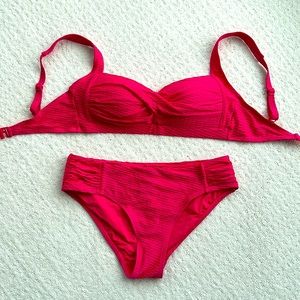 Nip Tuck bikini set in a pretty raspberry pink texture